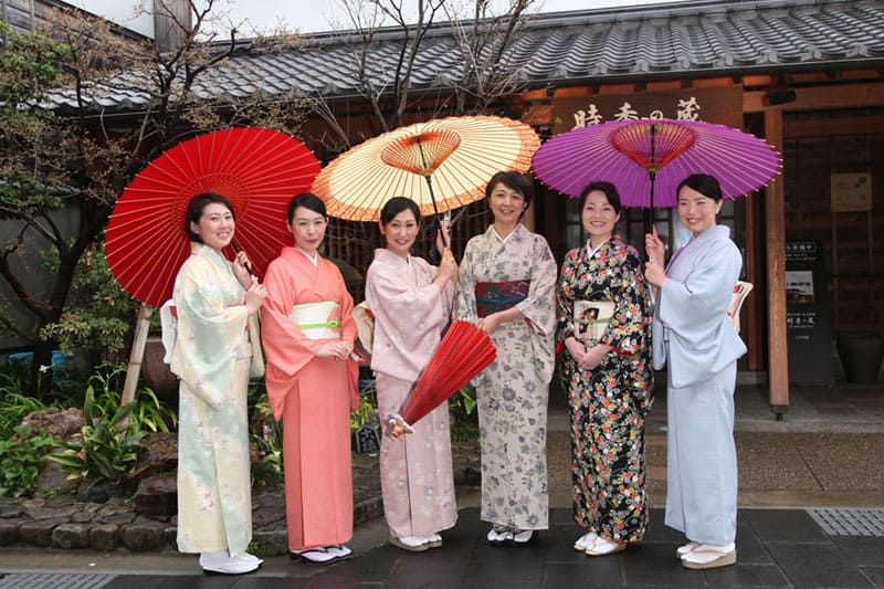 女性の視点でおもてなしを見つめる「長良川温泉 若女将会」