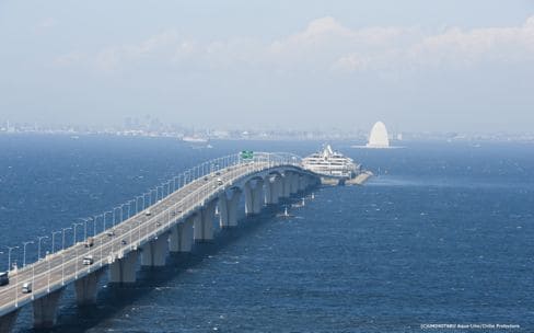 東京湾に浮かぶ観光スポット