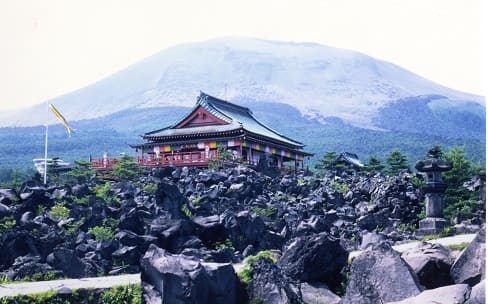 浅間山の大噴火で流れ出した溶岩の芸術