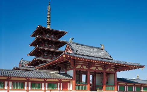 聖徳太子ゆかりの日本初・本格的な仏教寺院
