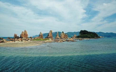 透き通った串本の海と奇岩が織りなす名勝
