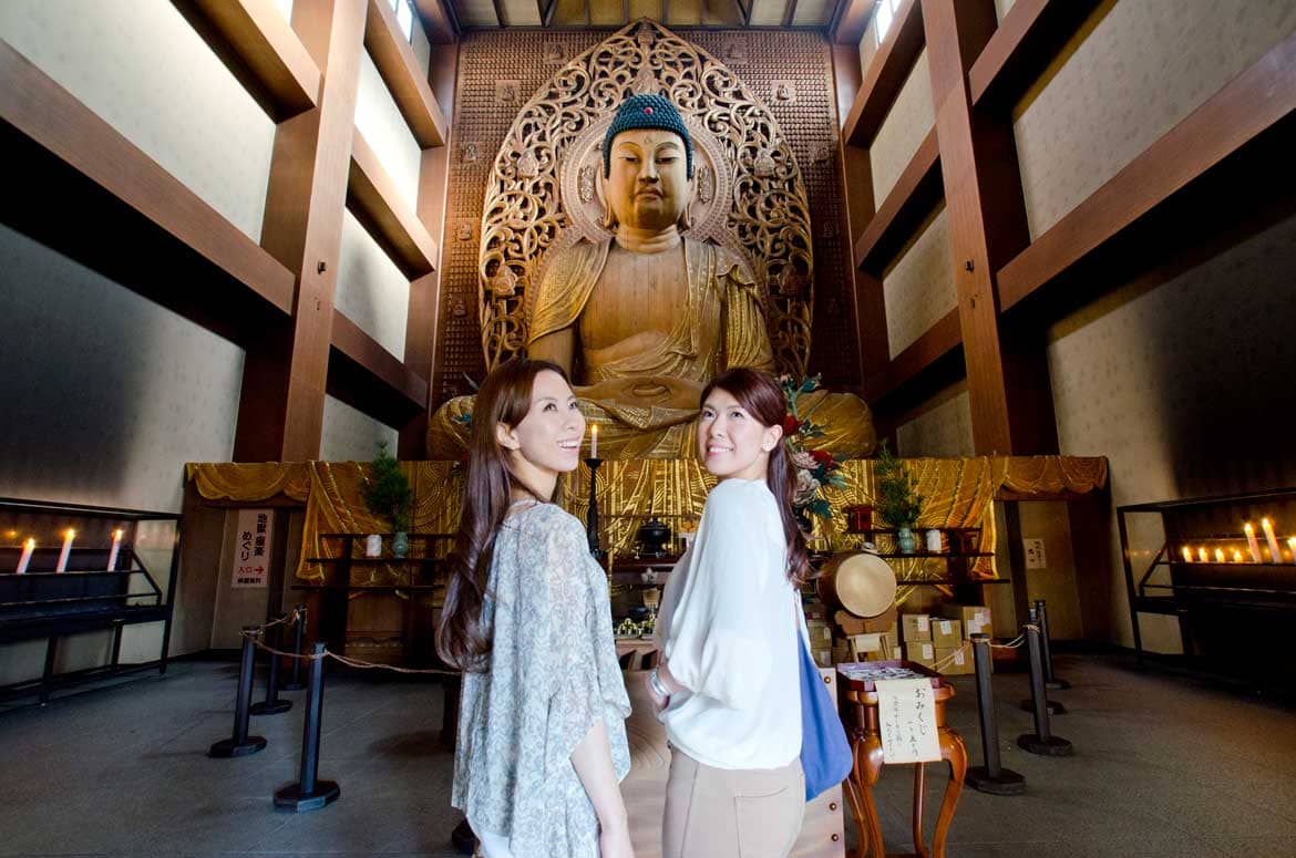 日本一の木造坐像・福岡大仏は必見！「東長寺」