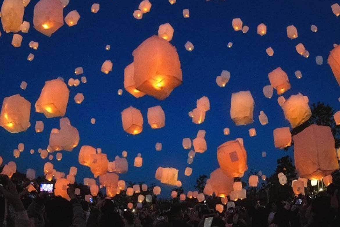 「LEDスカイランタン in あだたらイルミネーション」福島県あだたら高原リゾートで開催