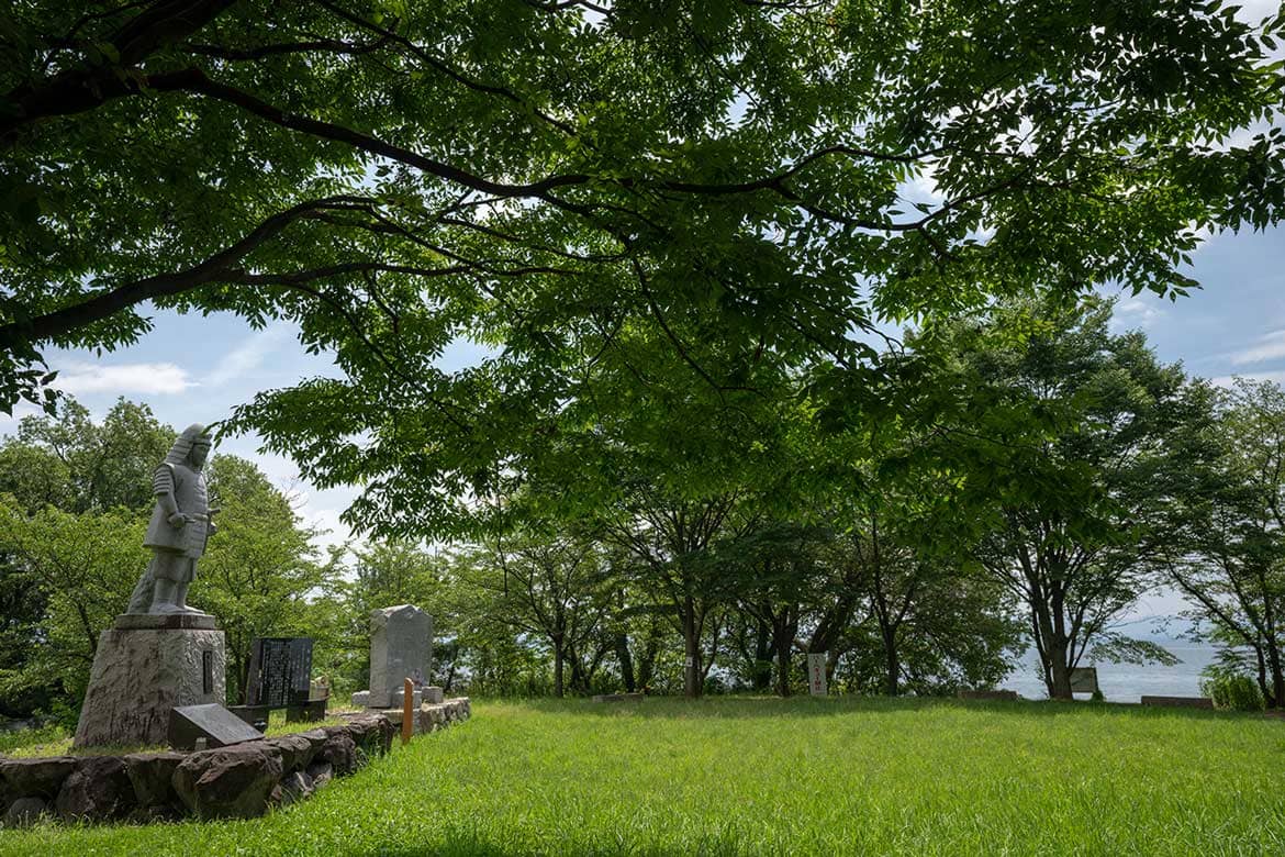 明智光秀が築城し、本能寺の変後に落城。琵琶湖の水を引き入れた水城「坂本城」