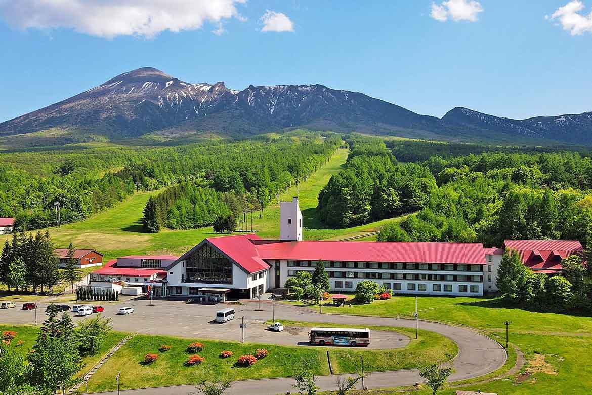 八幡平リゾートのSDGsの取り組み、「八幡平マウンテンホテル」自然に優しい再生エネルギーを採用