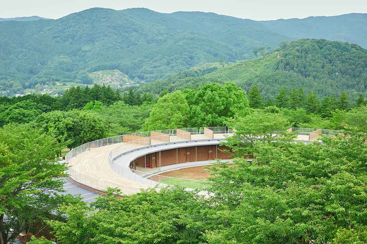 この春リニューアルした「いばらきフラワーパーク」で、花と森に囲まれて五感が喜ぶ夏の体験