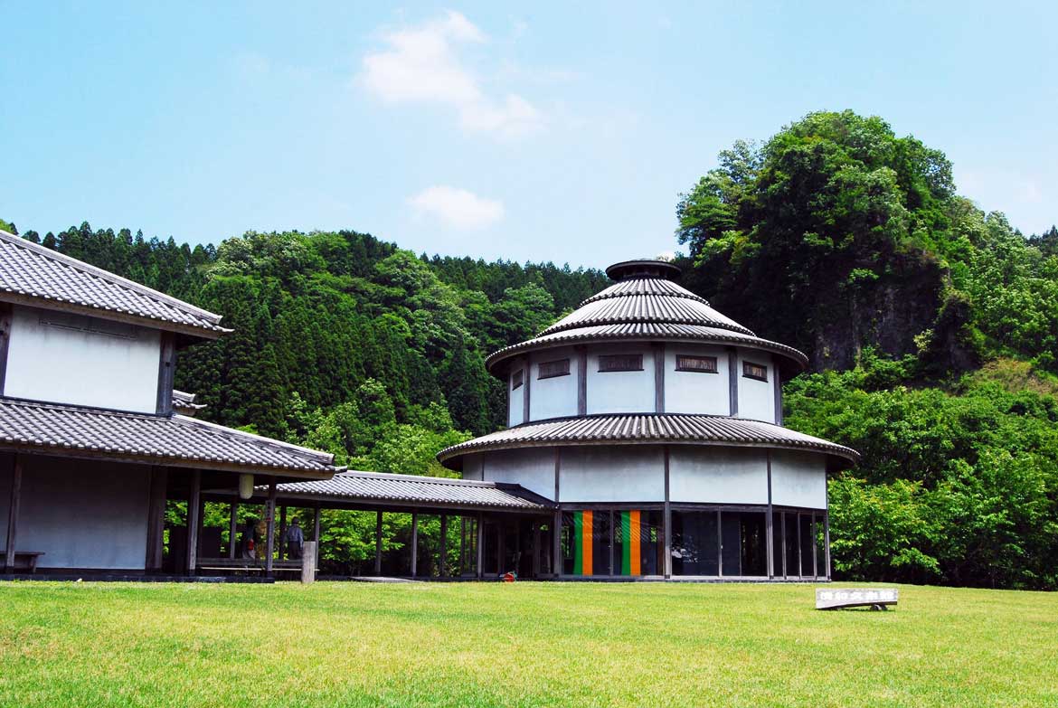 江戸時代から受け継がれる郷土芸能を紹介「清和文楽館」