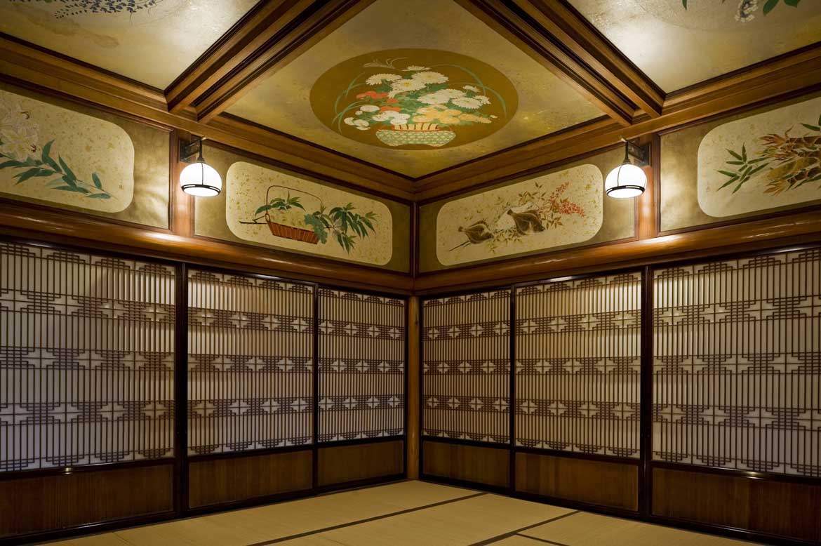 貴重な126枚の日本画と共に、日本各地の四季の花々を巡る旅へ。ホテル雅叙園東京で秋の文化財見学