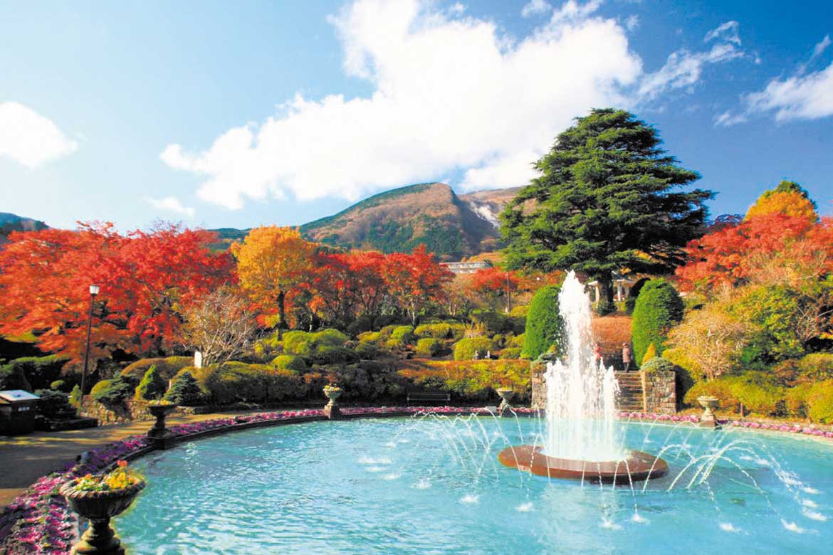 四季の花を楽しむフランス式庭園「箱根強羅公園」