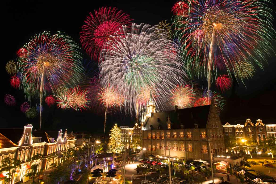ハウステンボスのカウントダウンが2年ぶりに開催！8,000発の花火とスペシャルライブで希望に満ちた新年の幕開けを