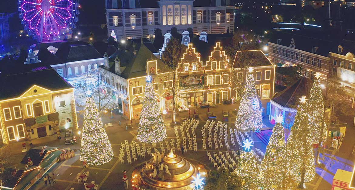 輝く巨大ツリーが立ち並ぶ幻想的な街並みでクリスマスを満喫！1300万球の光できらめく「光の街のクリスマス」