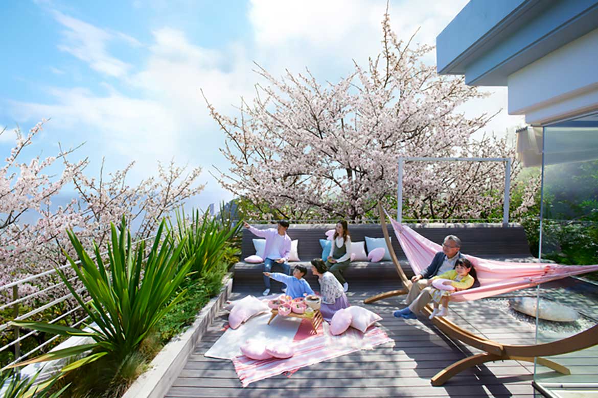 リゾナーレ熱海、三世代家族が揃って春の思い出を作る!「海と桜の三世代お花見ステイ」登場