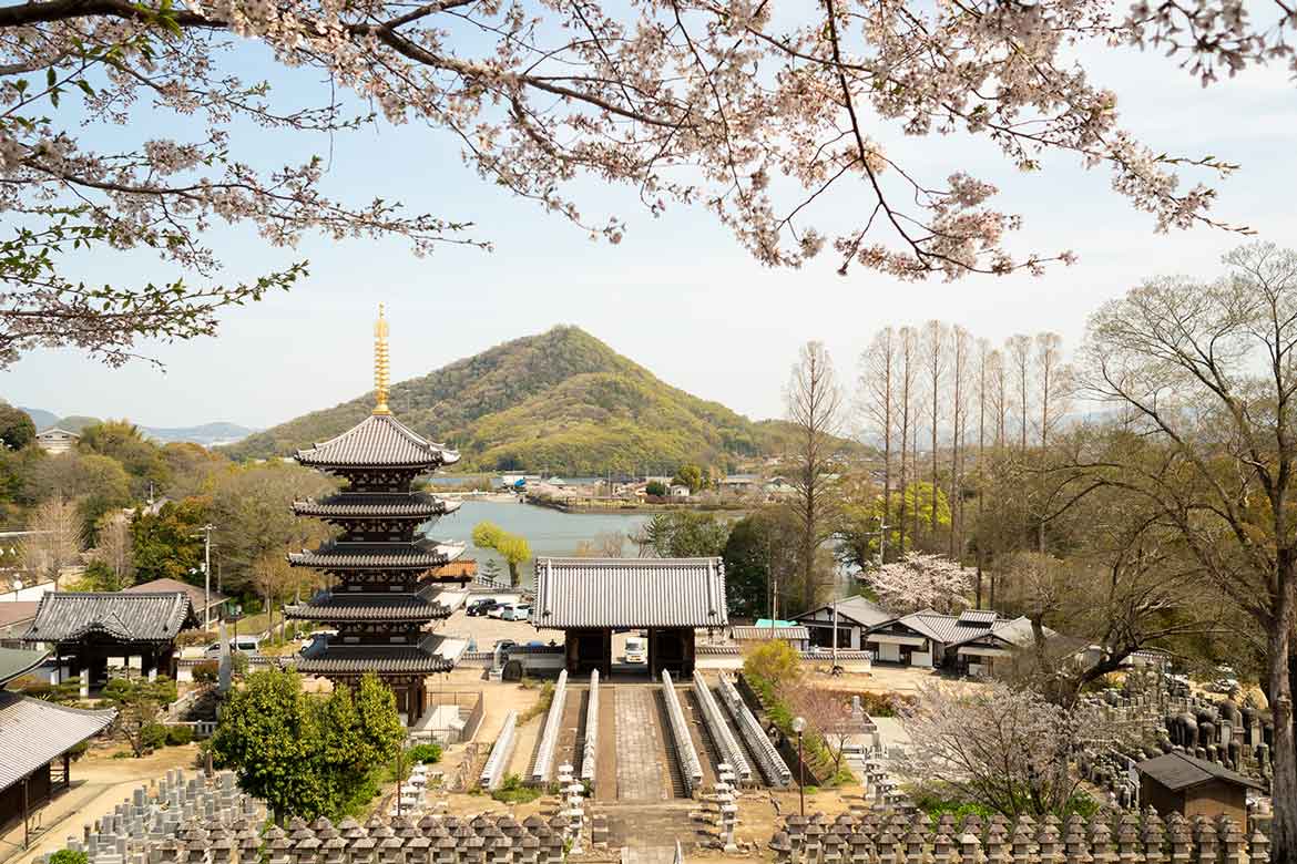 江戸時代に栄えた門前町の面影残る、香川県「仏生山」を歩く