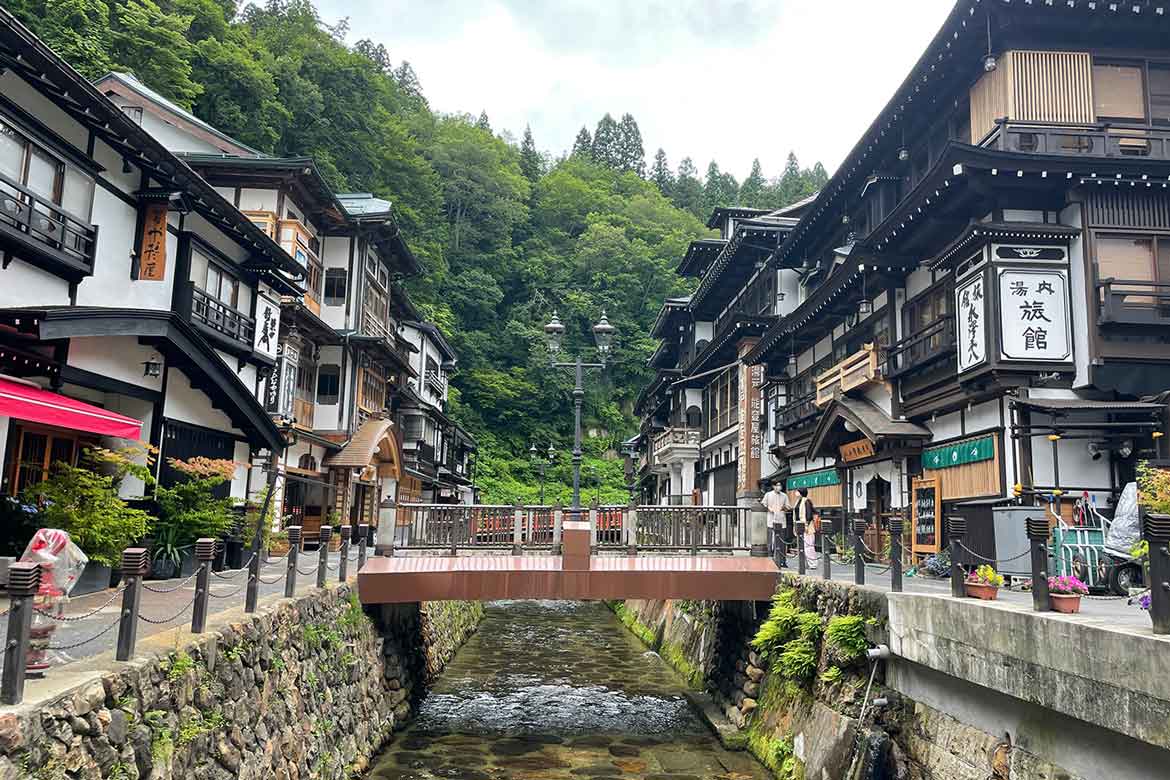 山形「銀山温泉」で自然遊びと大正ロマンの世界を体験しよう