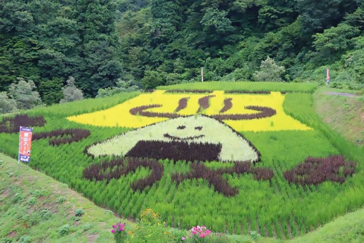 日本の原風景と調和したアート作品「棚田アート」(十日町市)