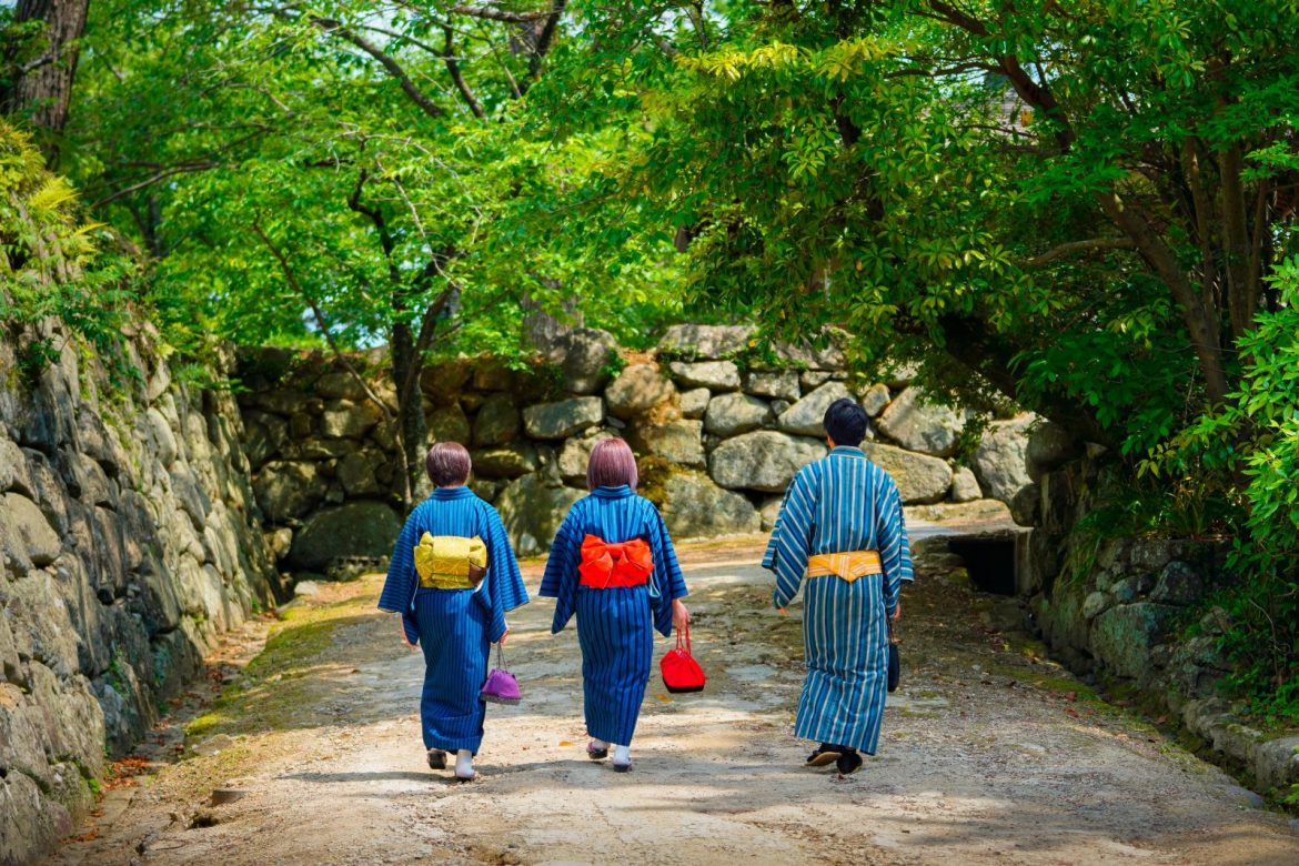 松阪もめんの着物で城下町をぶらり。三重県松阪市でレトロ散歩