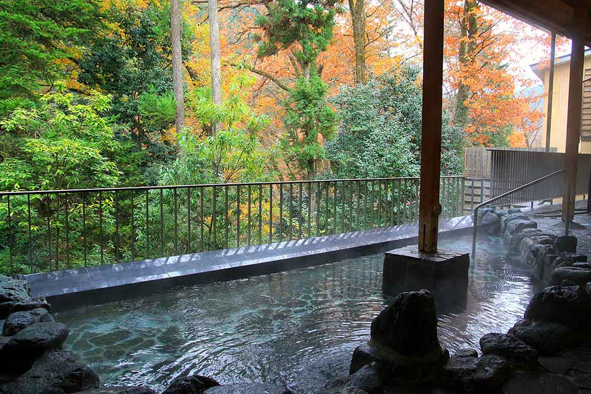 期間限定！東京・秋川渓谷で “謎解き×温泉”企画スタート。清流と里山の風景を満喫