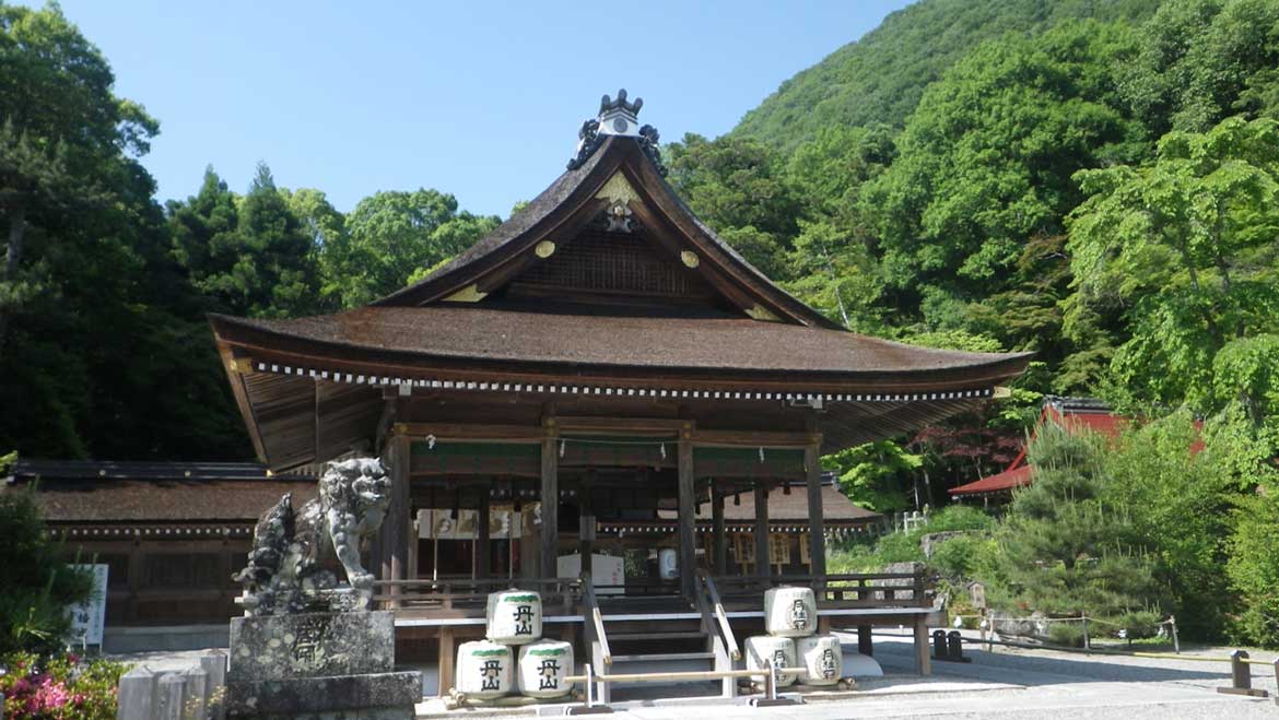 日本最古級の神社「出雲大神宮」