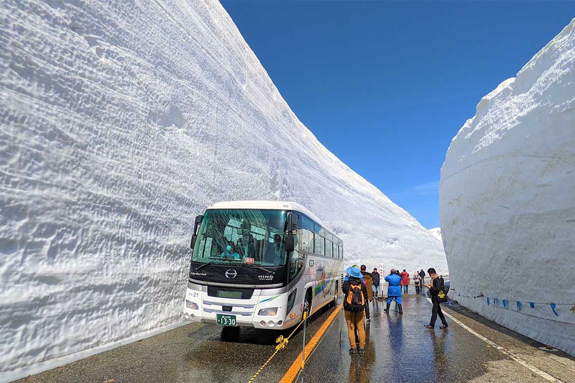 富山県と長野県を結ぶ「立山黒部アルペンルート」全線開通！雪を存分に楽しむイベントも