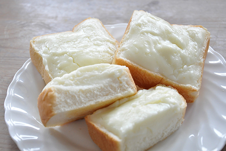 【100年フード】郡山市民が愛する甘いご当地パン。福島県「クリームボックス」