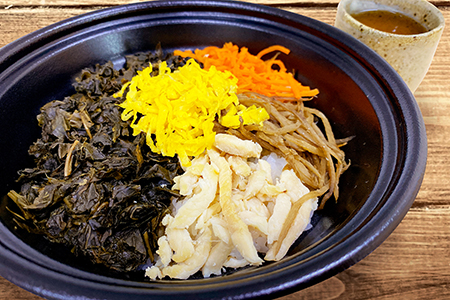 【100年フード】滋味あふれる郷土食。岡山県「くさぎ菜のかけめし」