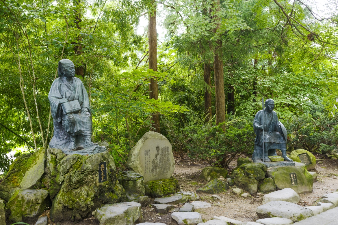 松尾芭蕉も絶賛した風光明媚「宝珠山 立石寺」 