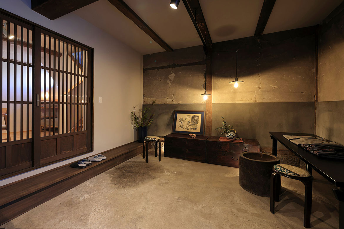 会津喜多方、築100年の蔵をリノベーションした1棟貸しの宿「MARUTOKO-まるとこ-」11/22オープン！