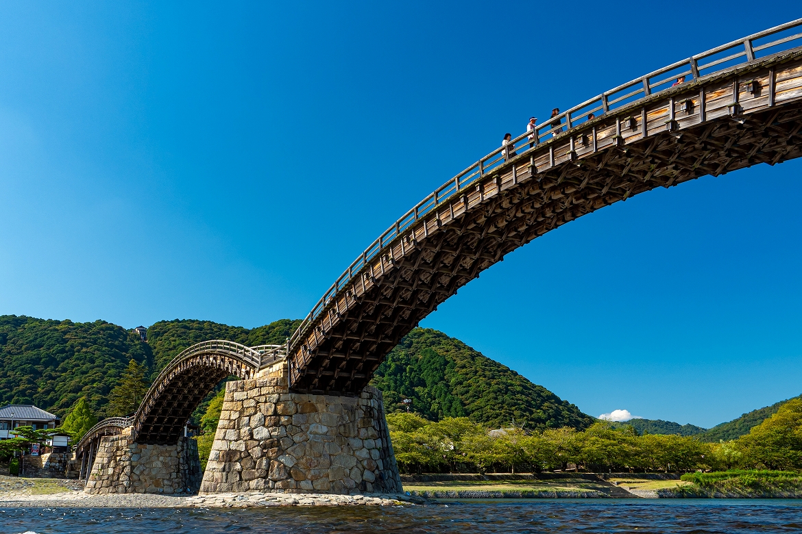日本を代表する木造橋「錦帯橋」