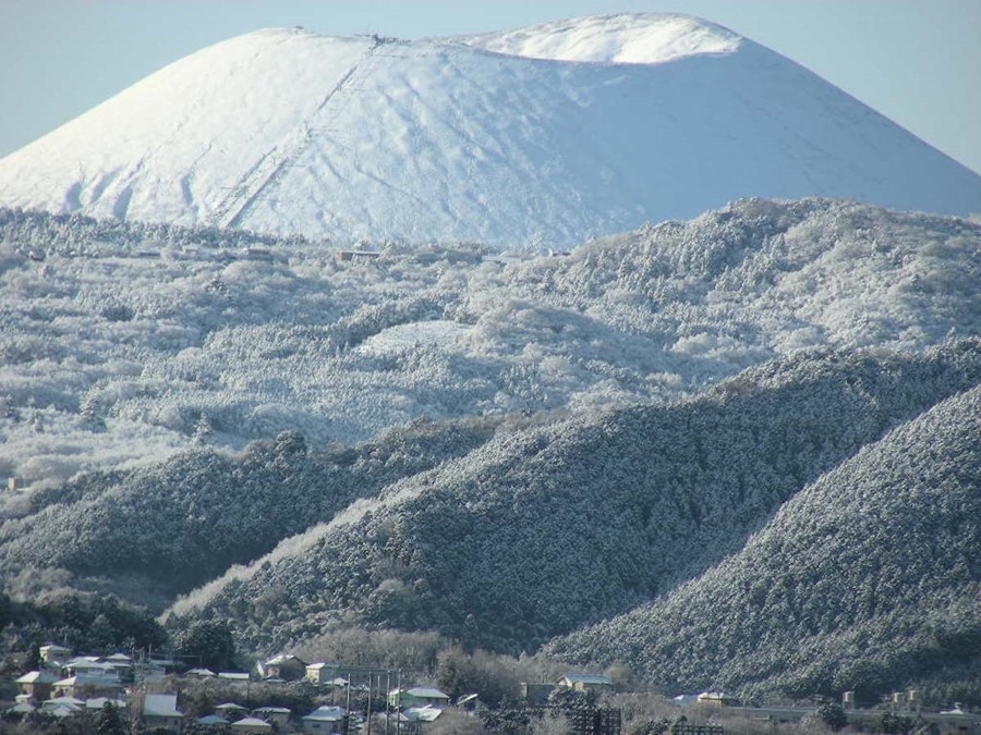 標高580mからの大パノラマを満喫「大室山」