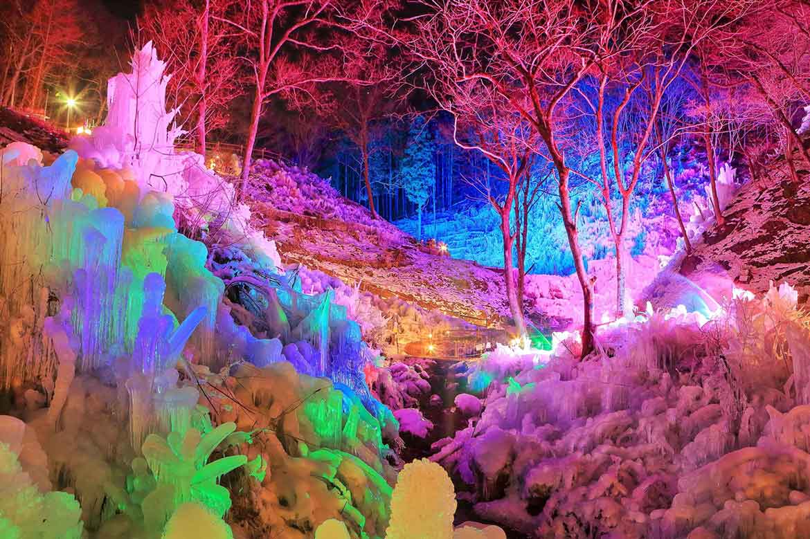 幻想的な氷の世界へ。埼玉県・休暇村奥武蔵にて「あしがくぼの氷柱」観賞