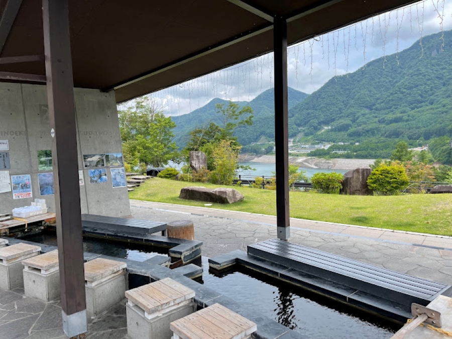 道の駅 八ッ場ふるさと館【天然温泉の足湯でのんびり】