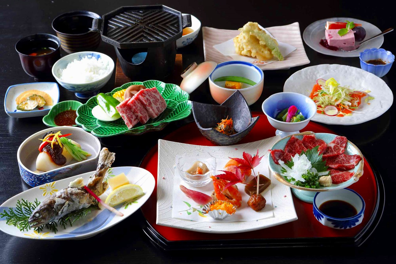 熊本の美味と料理長の創意あふれる、自慢の料理