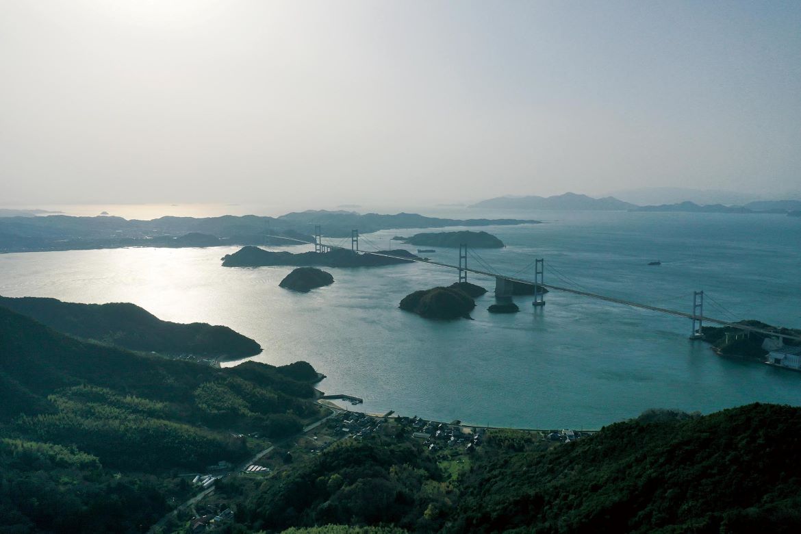 瀬戸内海を望む大パノラマ「亀老山展望公園」