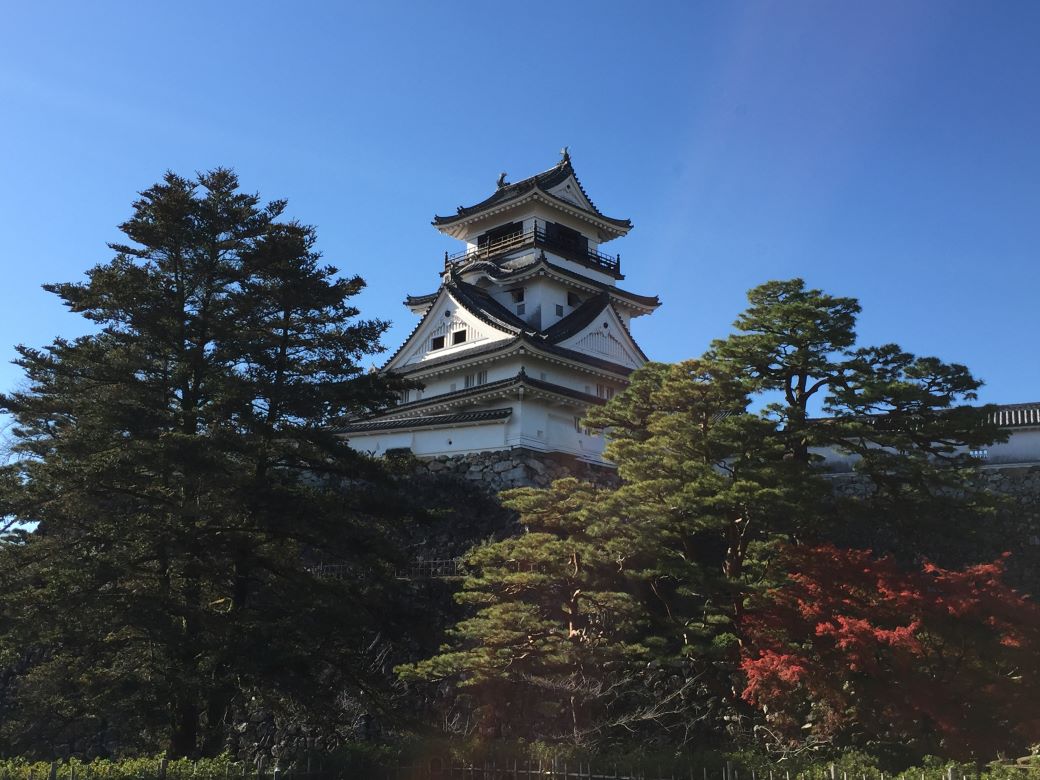 天守閣が現存する日本の100名城「高知城 」