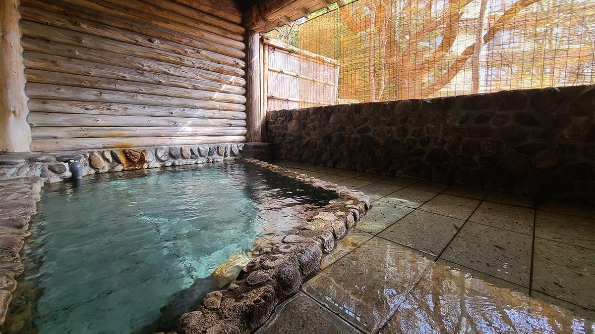 〝​美肌の湯〟のかけ流し温泉​ / ​花詠みの宿 花禅の庄​ 