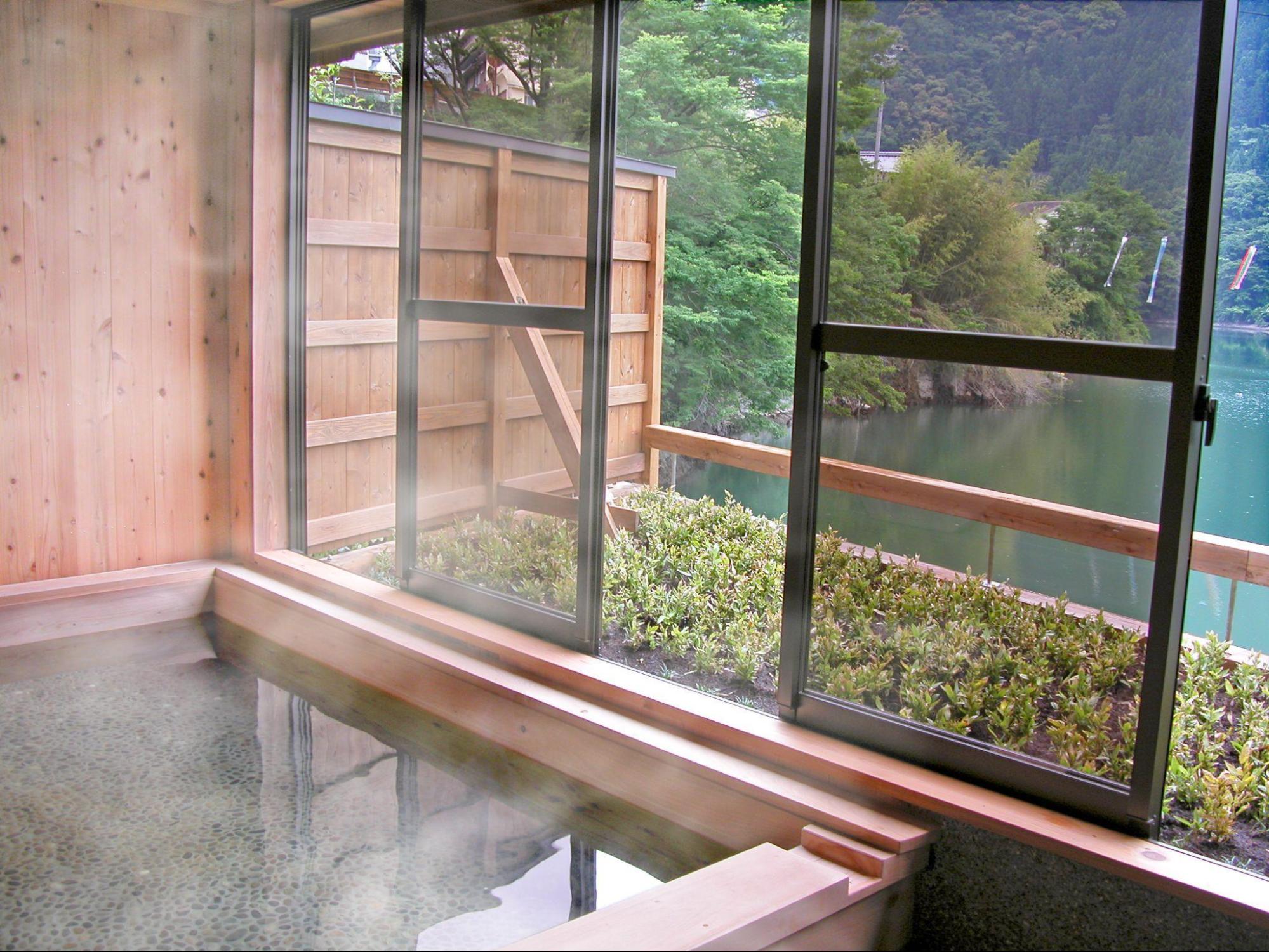 源泉かけ流し宣言、ほんまもんの温泉 / 十津川温泉郷