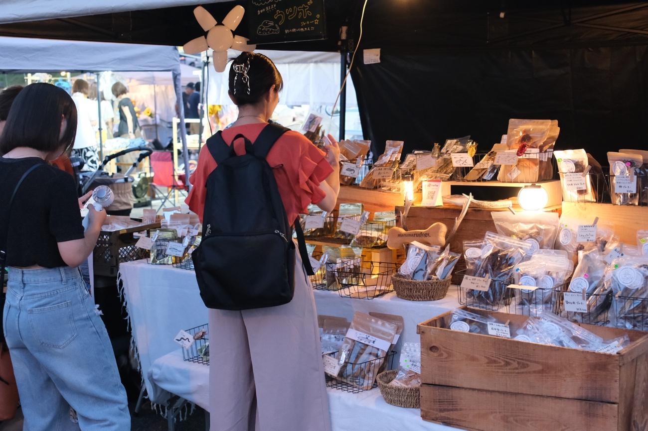 愛犬グッズを扱う185の出店ブースに注目