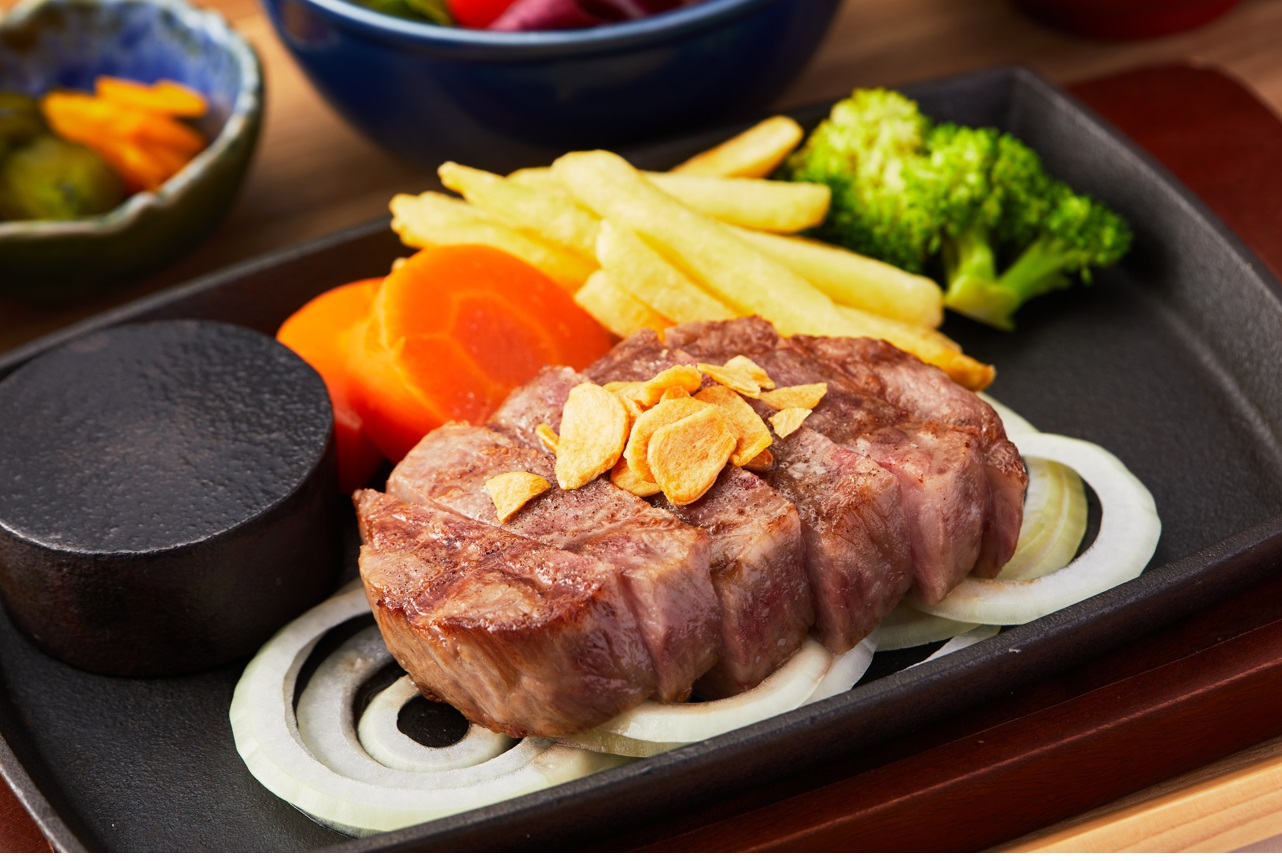 トライアルゴルフ＆リゾート ＡＳＯ ＣＯＵＲＳＥ （熊本県）「熊本あか牛 ロースステーキセット」