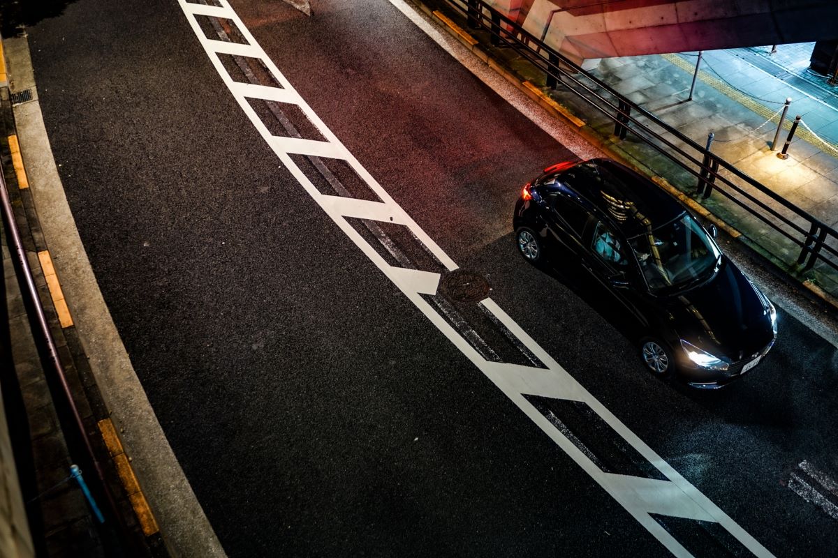 夕暮れ時以降の交通事故防止対策