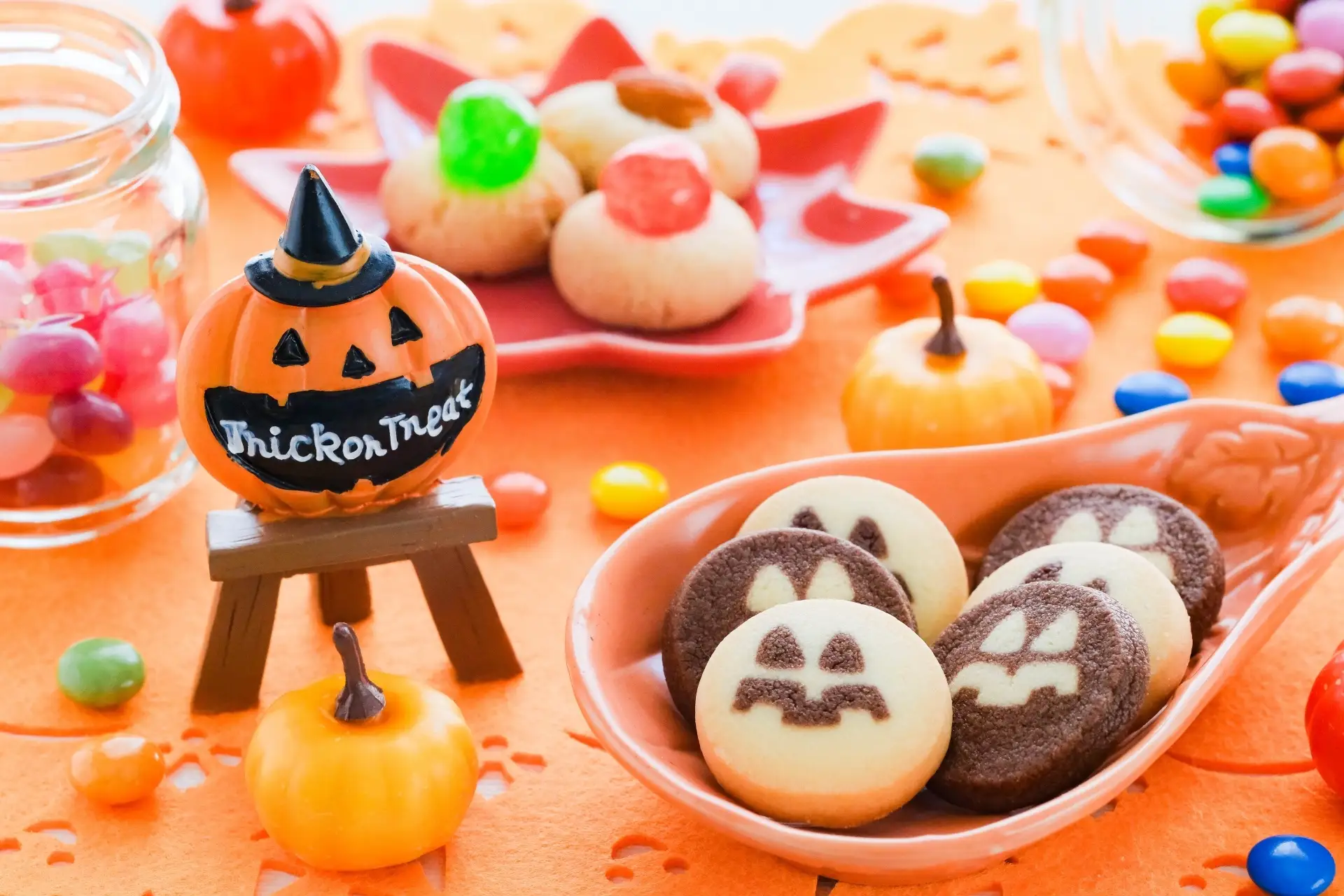 愛犬と一緒にハロウィンを満喫！「ゆるり西伊豆」でお菓子をプレゼントするハロウィンイベント開催