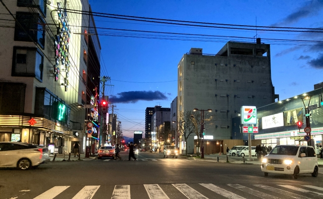 薄暮時間帯に多い事故の特徴