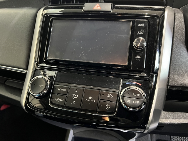 ②　カーナビやラジオで情報収集