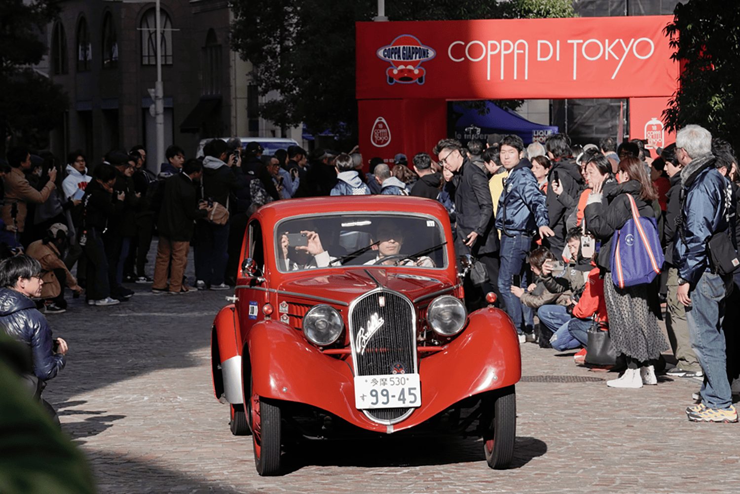 【東京都・港区】ヒストリックカ ーの祭典「2025 COPPA DI TOKYO」が開催。汐留の街並みと 名⾞の姿を堪能