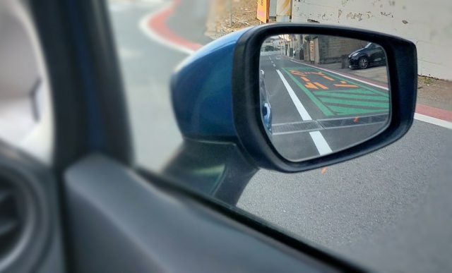 ④ミラーやガラスを清潔に保つ