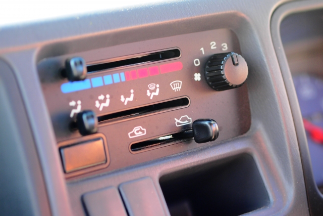 ヒーターが効かないときのチェック方法