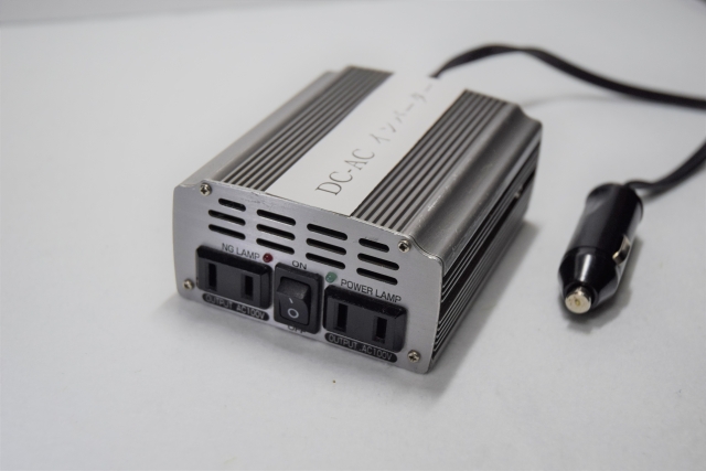 ①　給電機能を利用する