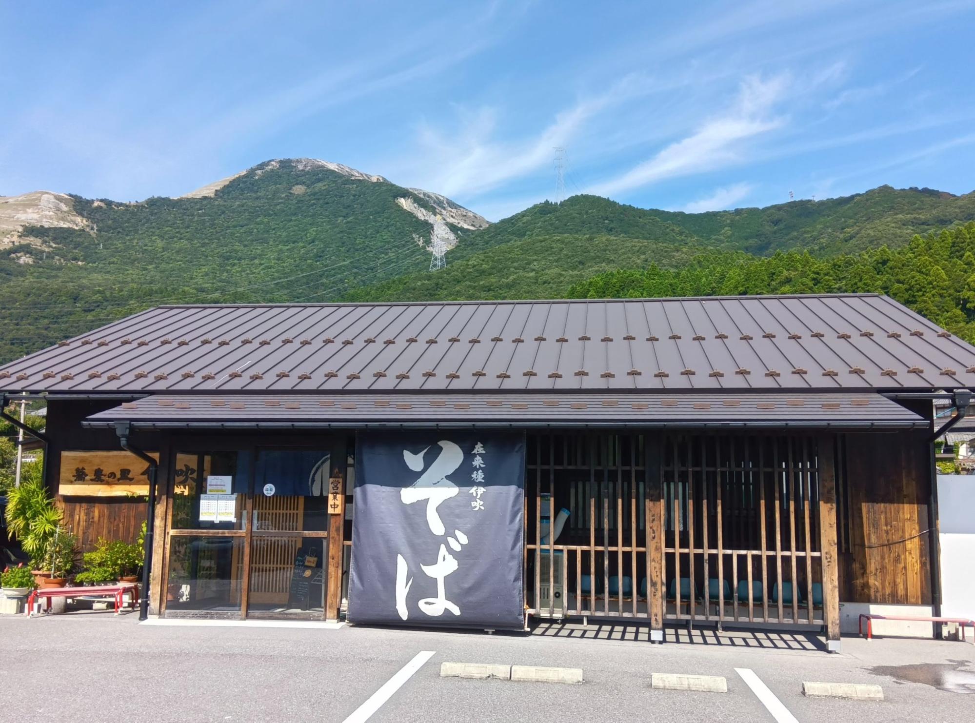 【岐阜・西美濃ドライブ】天上へ駆け上がるような山岳ドライブウェイへ（平日旅のススメVol.8）