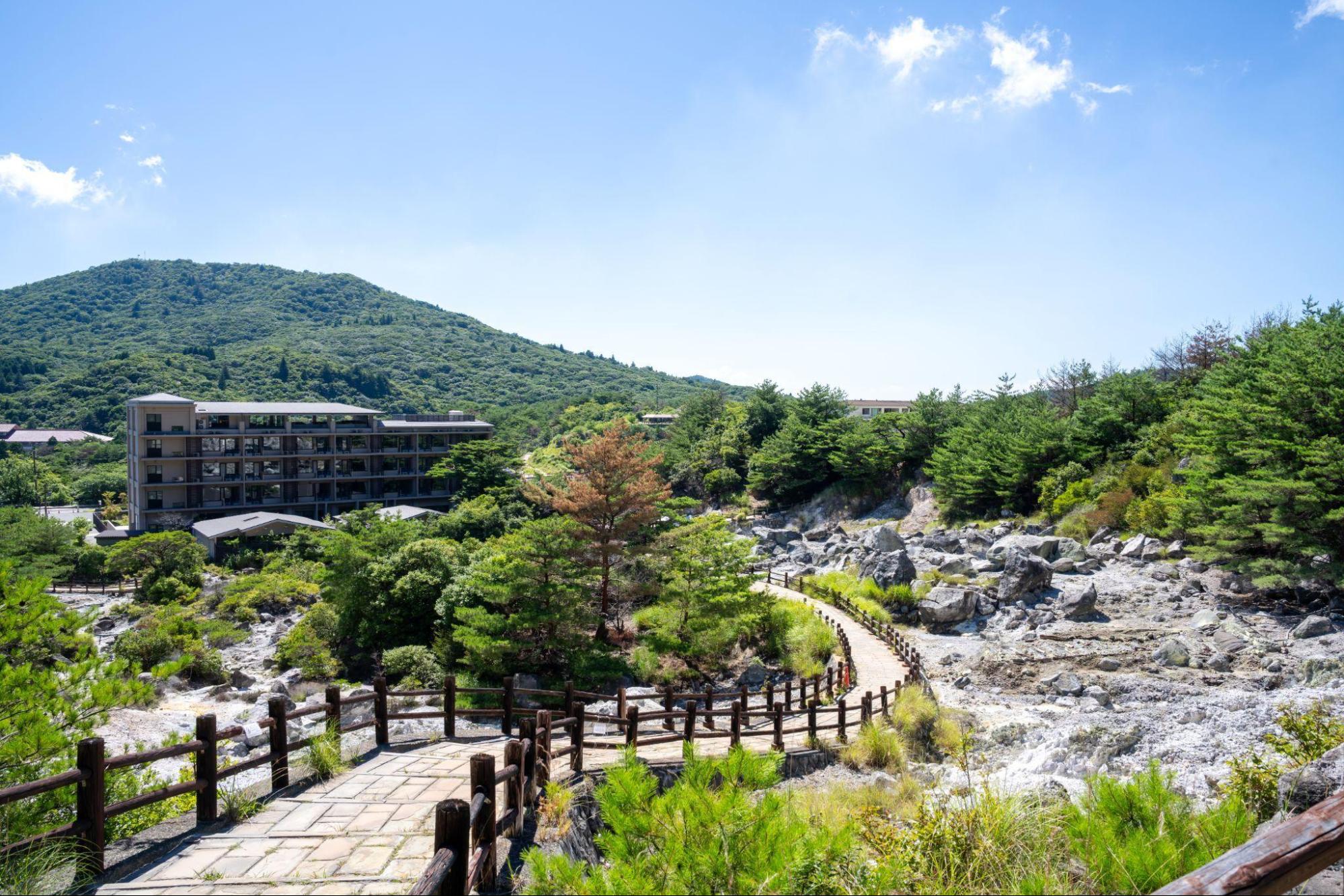 湯けむりに包まれて過ごす、やさしい温泉街 / 雲仙温泉