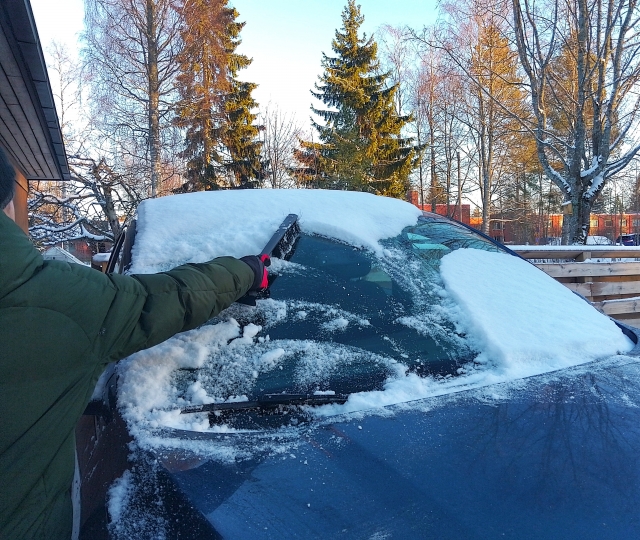 冬のドライブで備えておきたい理由
