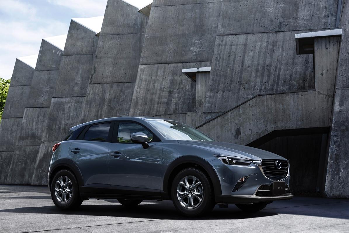 コンパクトで実用的なマツダ「CX-3」、好みで選べるディーゼルとガソリンモデル